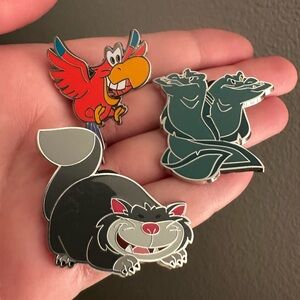3 Disney Pins Bundle